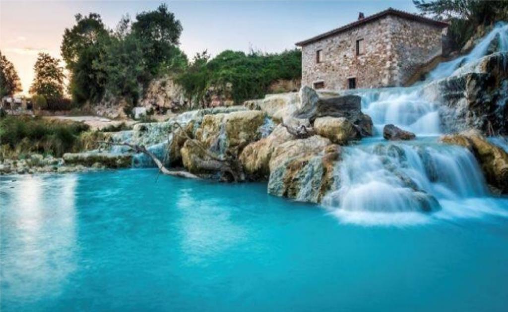 Bio Agriturismo Le Cascatelle サトゥルニア エクステリア 写真