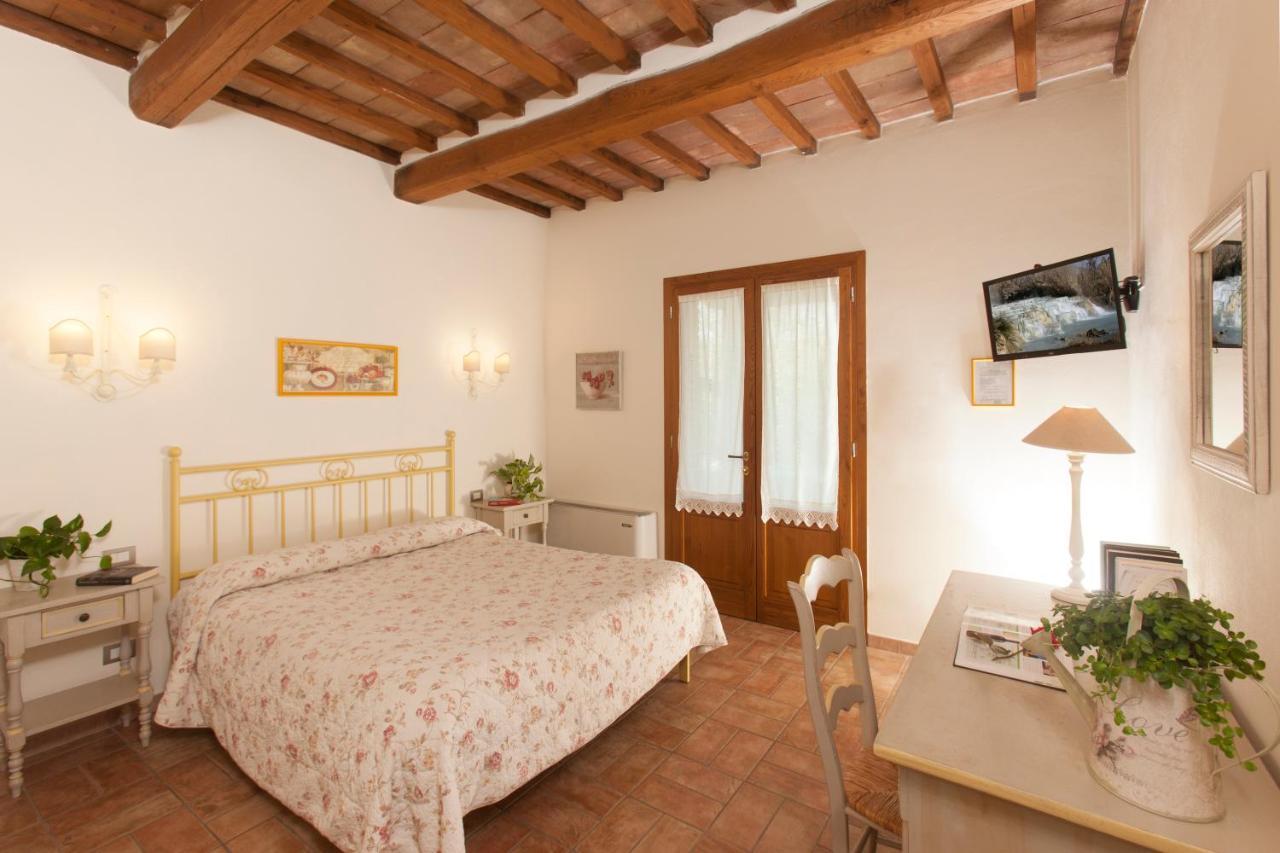 Bio Agriturismo Le Cascatelle サトゥルニア エクステリア 写真
